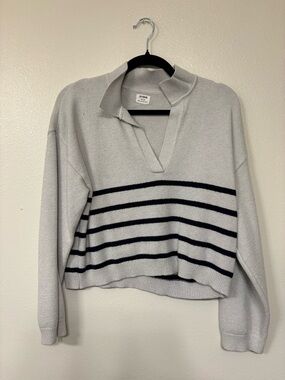 Cotton On Light Gray V-Neck Sweater with Navy Stripes